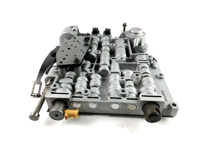 VALVE BODY USED PWM EARLY 3-2 SOLENOID EARLY EPC AND GASKET 1995 4L60E